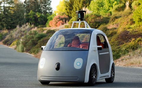 グーグルが一から開発した新型の自動運転車の写真