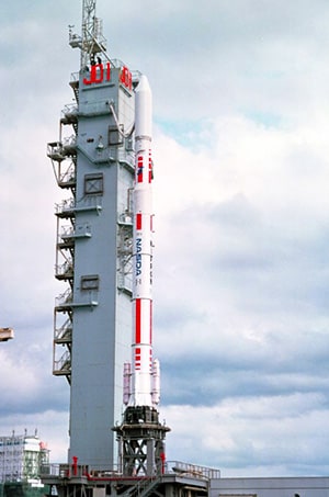1996年に打ち上げられたJ-Iロケットの写真