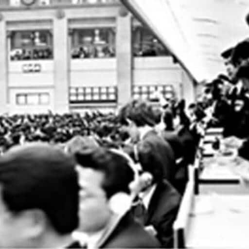 東京証券取引所市場第二部に上場