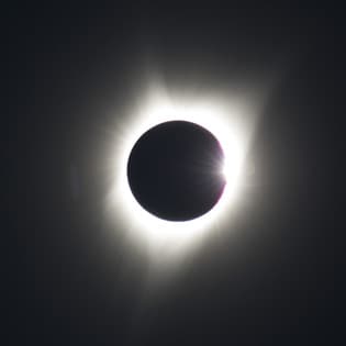 2017年8月21日にアメリカで観測された皆既日食。
