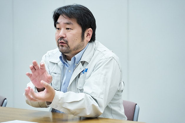 山田 貢氏