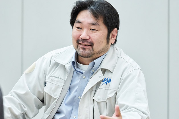 山田 貢氏