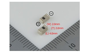 FDKが開発した5Vの電位が得られる正極材料を採用した酸化物型全固体電池