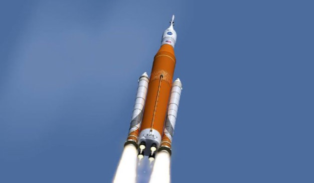 オライオンや貨物などを打ち上げる超大型ロケット「スペース・ローンチ・システム」の図