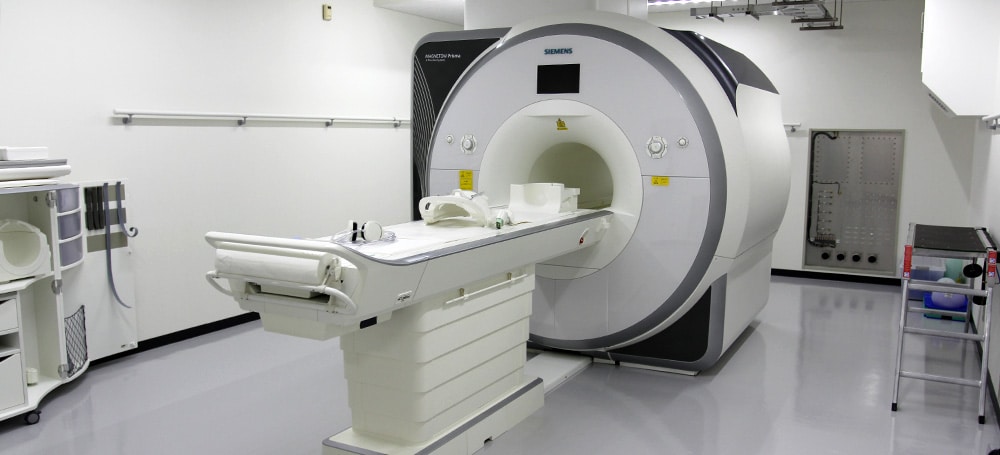 fMRIの試験装置