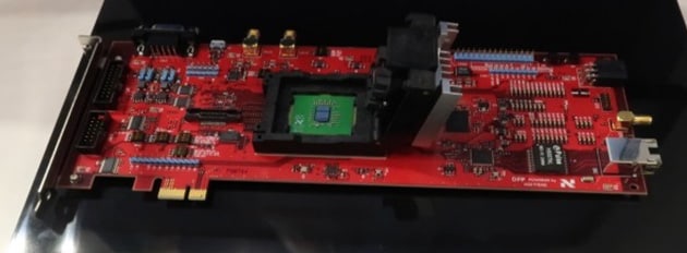 RISC-Vのロゴとデンソーが開発したRISC-Vベースの自動運転車用プロセッサ「DFP」の評価ボード