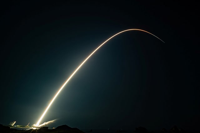 地球の丸みに沿って、彼方へ消えていったH-IIAロケット50号機