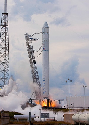 スペースXのFalcon 9ロケットの写真