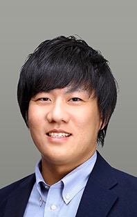 山田悠策